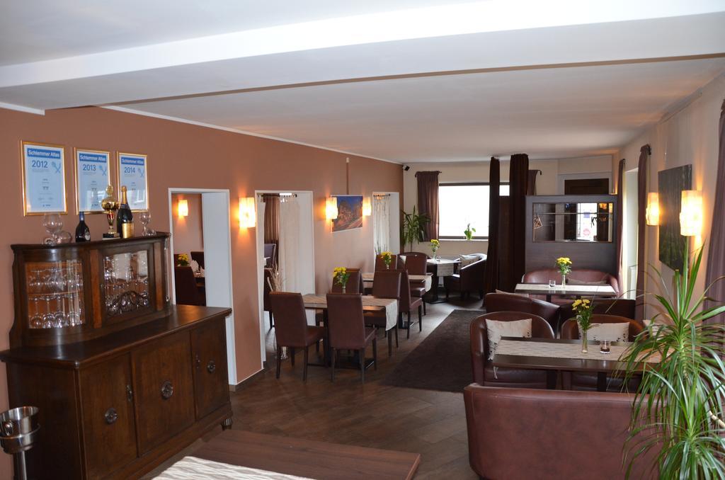 Lukas Restaurant Hotel Lounge Bar Schwarzheide Εξωτερικό φωτογραφία